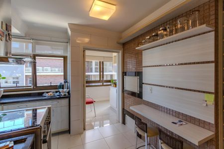 Apartamento à venda com 133m², 3 quartos e 3 vagasCozinha