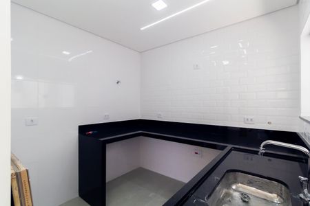 Casa à venda com 80m², 2 quartos e 2 vagas Casa à venda com 80m², 2 quartos e 2 vagasCozinha