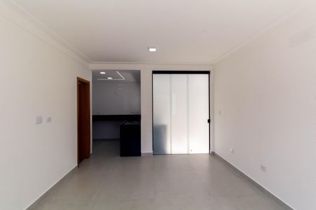 Casa à venda com 80m², 2 quartos e 2 vagas Casa à venda com 80m², 2 quartos e 2 vagasSala
