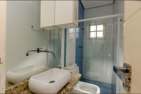 Casa para alugar com 183m², 3 quartos e 3 vagas Casa para alugar com 183m², 3 quartos e 3 vagasBanheiro