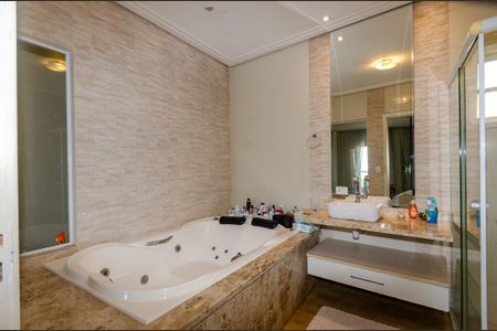 Casa para alugar com 183m², 3 quartos e 3 vagas Casa para alugar com 183m², 3 quartos e 3 vagasSuíte - Banheiro