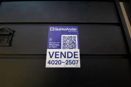 Casa à venda com 80m², 2 quartos e 2 vagasPlaca