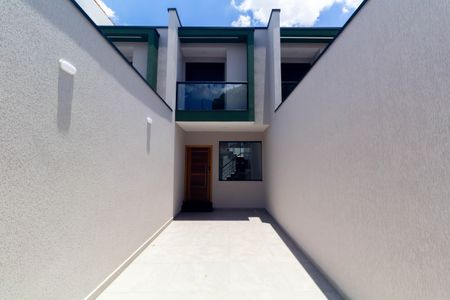 Casa à venda com 80m², 2 quartos e 2 vagasGaragem