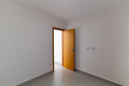 Casa à venda com 80m², 2 quartos e 2 vagasSuíte 2