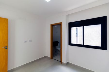 Casa à venda com 80m², 2 quartos e 2 vagasSuíte 2