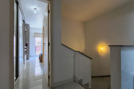 Apartamento à venda com 80m², 2 quartos e 1 vaga Apartamento à venda com 80m², 2 quartos e 1 vagaHall social