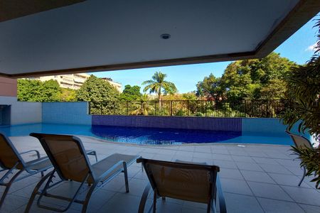Apartamento à venda com 80m², 2 quartos e 1 vaga Apartamento à venda com 80m², 2 quartos e 1 vagaÁrea comum - Piscina