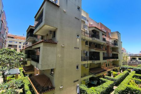 Apartamento à venda com 80m², 2 quartos e 1 vaga Apartamento à venda com 80m², 2 quartos e 1 vagaVista