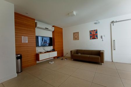 Apartamento à venda com 80m², 2 quartos e 1 vaga Apartamento à venda com 80m², 2 quartos e 1 vagaÁrea comum