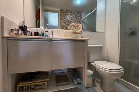 Apartamento à venda com 80m², 2 quartos e 1 vaga Apartamento à venda com 80m², 2 quartos e 1 vagaBanheiro da Suíte 1