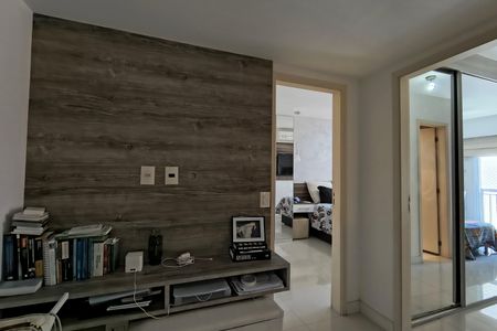 Apartamento à venda com 80m², 2 quartos e 1 vaga Apartamento à venda com 80m², 2 quartos e 1 vagaHall social