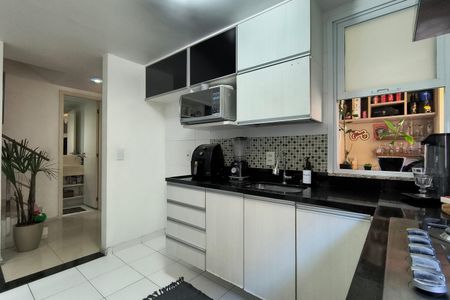 Apartamento à venda com 80m², 2 quartos e 1 vaga Apartamento à venda com 80m², 2 quartos e 1 vagaCozinha - Armários