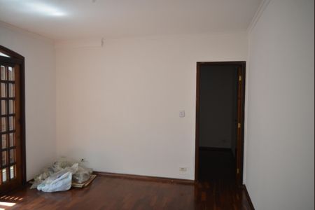 Casa para alugar com 154m², 3 quartos e 2 vagasSala