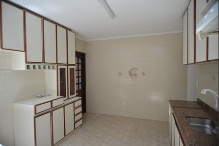 Casa para alugar com 154m², 3 quartos e 2 vagasCozinha