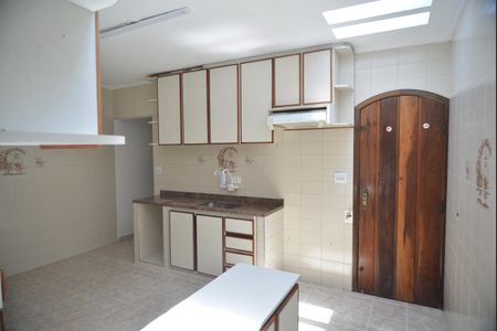 Casa para alugar com 154m², 3 quartos e 2 vagasCozinha