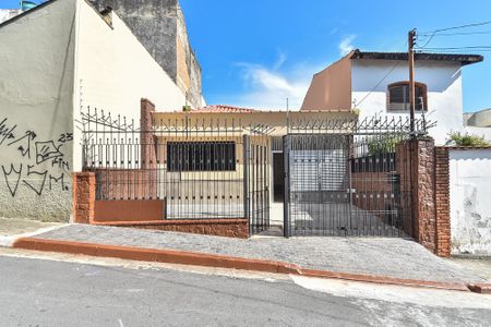 Casa à venda com 150m², 2 quartos e 2 vagasFachada