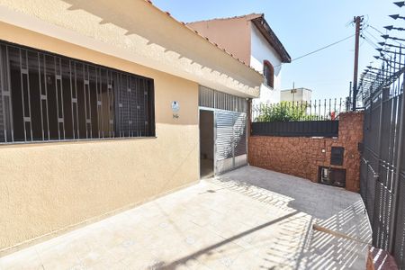 Casa à venda com 150m², 2 quartos e 2 vagasFrente