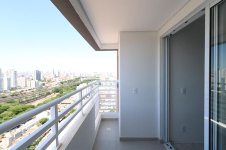 Sacada de apartamento à venda com 2 quartos, 43m² em Vila Centenario, São Paulo