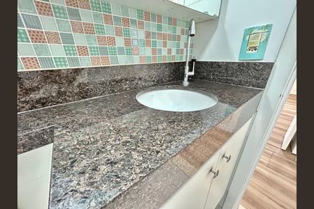 Apartamento para alugar com 73m², 3 quartos e 1 vagaBanheiro 2