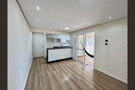 Apartamento para alugar com 73m², 3 quartos e 1 vagaSala