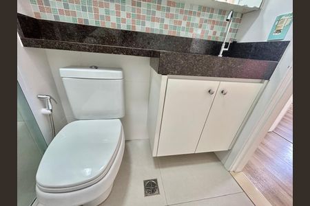 Apartamento para alugar com 73m², 3 quartos e 1 vagaBanheiro 2