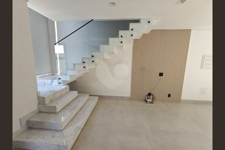 Casa à venda com 3 quartos, 135m² em Villas Do Jaguari, Santana de Parnaíba