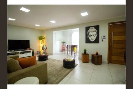 Casa à venda com 2 quartos, 190m² em Vila Monumento, São Paulo