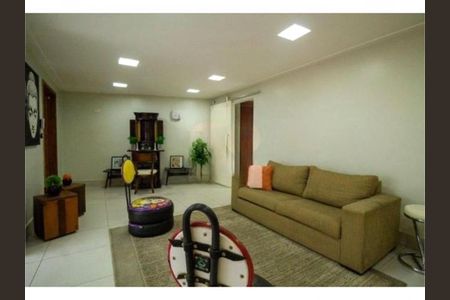 Casa à venda com 2 quartos, 190m² em Vila Monumento, São Paulo