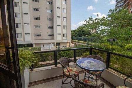 Apartamento à venda com 165m², 3 quartos e 3 vagas