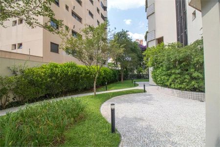 Apartamento à venda com 165m², 3 quartos e 3 vagas