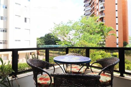Apartamento à venda com 165m², 3 quartos e 3 vagas