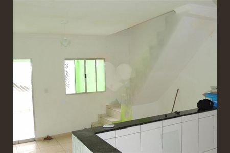 Casa à venda com 100m², 2 quartos e 2 vagas