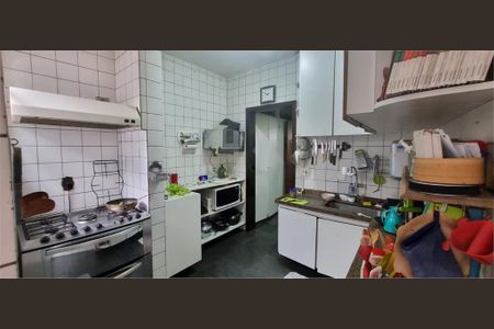 Casa de condomínio à venda com 143m², 3 quartos e 3 vagas