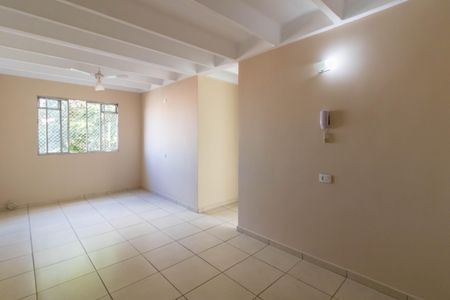 Sala de apartamento para alugar com 2 quartos, 58m² em Jardim Bebedouro, Guarulhos