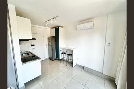 Studio para alugar com 26m², 1 quarto e sem vaga Studio para alugar com 26m², 1 quarto e sem vagaSala/Cozinha