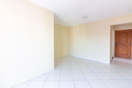 Sala  de apartamento para alugar com 3 quartos, 69m² em Continental, Osasco