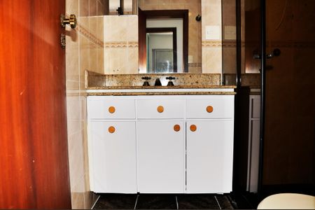 Apartamento à venda com 90m², 3 quartos e 1 vagaDetalhe - Banheiro Social