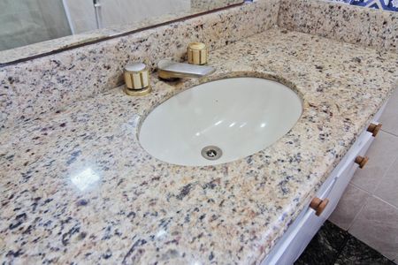 Apartamento para alugar com 90m², 3 quartos e 1 vaga Apartamento para alugar com 90m², 3 quartos e 1 vagaBanheiro da Suíte