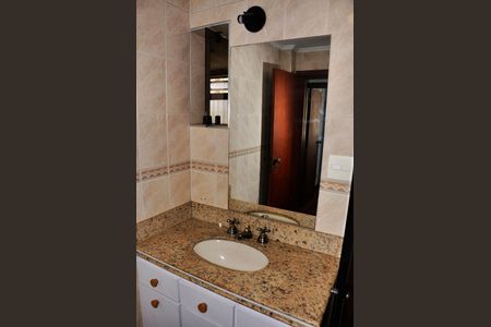 Apartamento à venda com 90m², 3 quartos e 1 vagaDetalhe - Banheiro Social