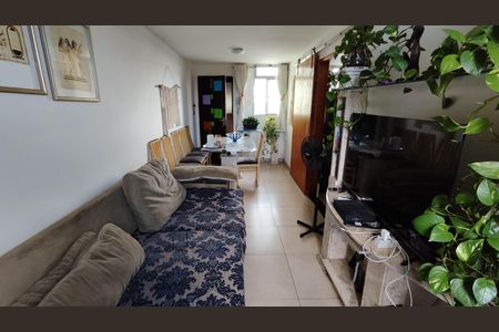 Sala de apartamento à venda com 2 quartos, 54m² em Conjunto Residencial José Bonifácio, São Paulo