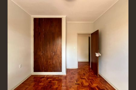 Casa à venda com 253m², 4 quartos e 6 vagasQuarto 2