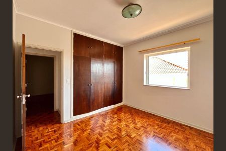 Casa à venda com 253m², 4 quartos e 6 vagasQuarto 1