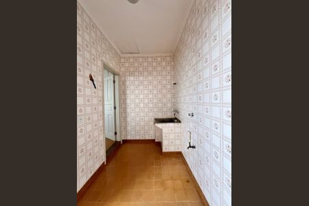 Casa à venda com 253m², 4 quartos e 6 vagasÁrea de Serviço