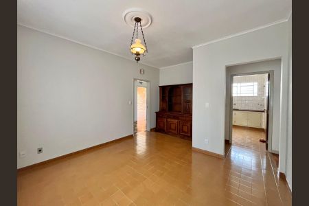 Casa à venda com 253m², 4 quartos e 6 vagasSala 2