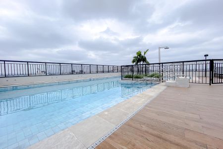 Apartamento à venda com 27m², 1 quarto e sem vagaÁrea comum - Piscina