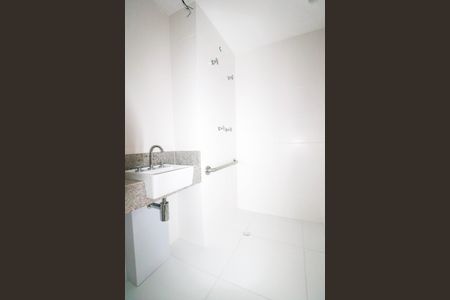 Banheiro de kitnet/studio à venda com 1 quarto, 31m² em Santo Amaro, São Paulo