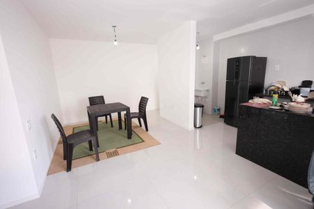 Sala de apartamento para alugar com 3 quartos, 80m² em Setor Bueno, Goiânia