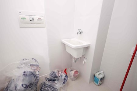 Área de Serviço de apartamento para alugar com 3 quartos, 80m² em Setor Bueno, Goiânia