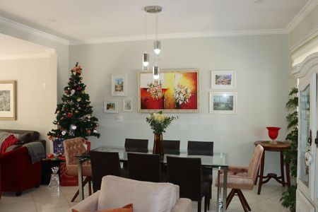 Casa de Condomínio para alugar com 5 quartos, 360m² em São Paulo Ii, Cotia