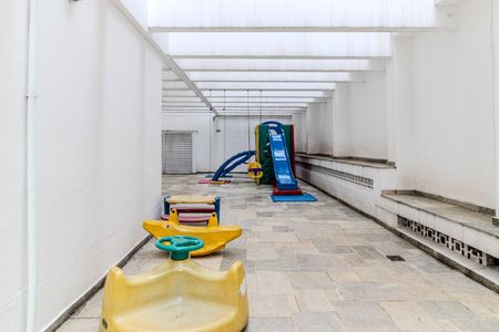 Apartamento para alugar com 220m², 4 quartos e 2 vagasPlayground